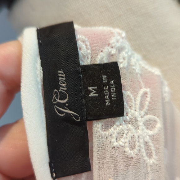 ✨HP✨ EUC J.Crew White Lace Overlay Eyelet Top - Size: M - Picture 14 of 15